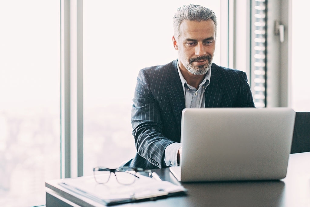 Blockchain Strategies for Managers and Senior Executives