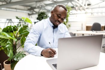 Effective Management of Projects and Contracts